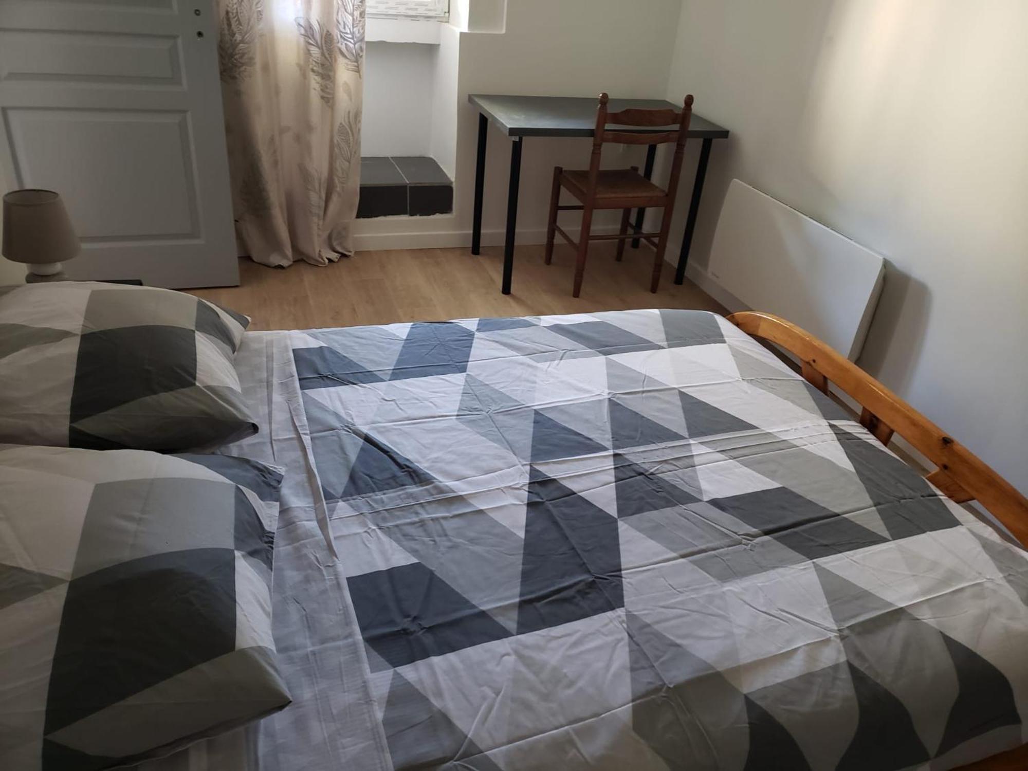 Chambres Meublees Et Spacieuses L'Isle-Jourdain  Luaran gambar
